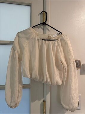 Women's Cream Long-Sleeve Peasant Blouse